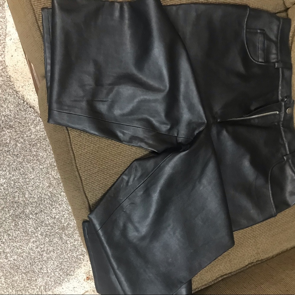 Leather pants - Picture 3 of 5